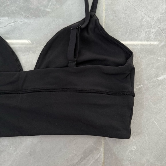 Women’s SKIMS Fits Everybody Triangle Longline Bralette Size Medium - Picture 8 of 16
